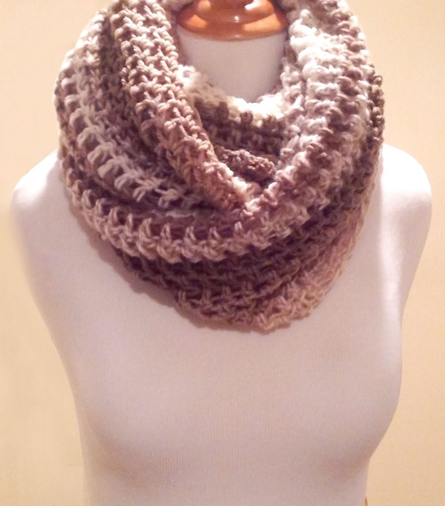Crochet Mobius Wrap - BellaArt Creatives