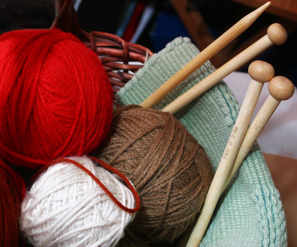 Testing some new Yarn with my Knitting Needles ~ BellaArt Creatives