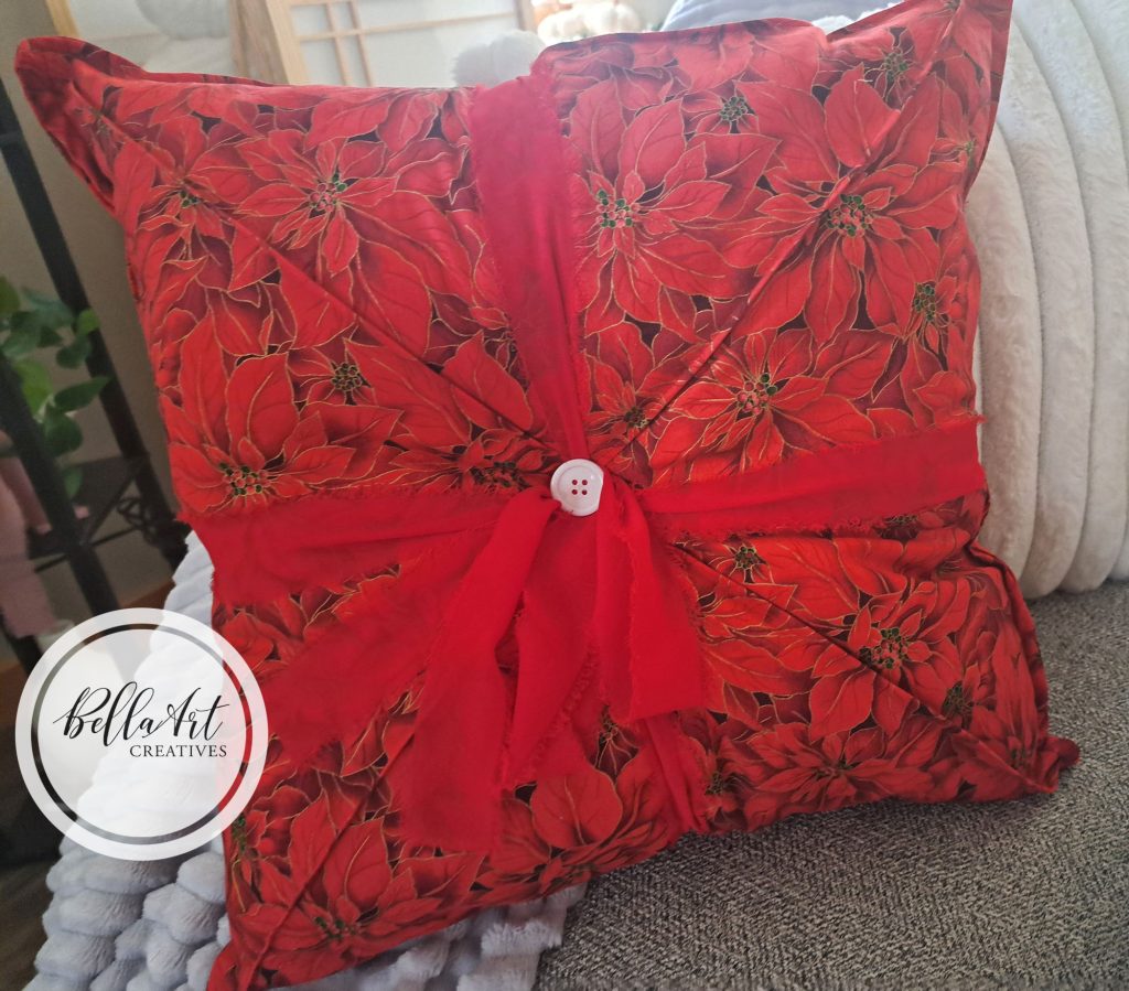Home Decor: Pillows for Christmas 2025